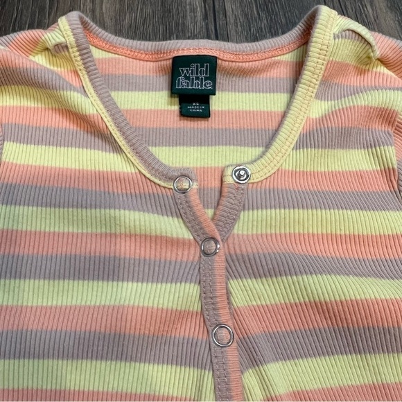 Women’s Striped Colorful Short Sleeves Top Size XS - Picture 4 of 8